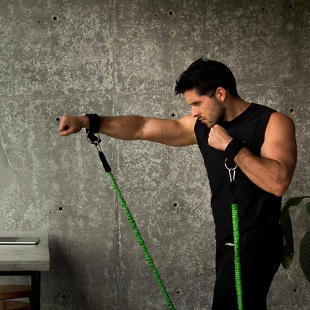 Echipament compact pentru fitness, ZOCO BODY, eficient pentru antrenarea mai multor grupe musculare